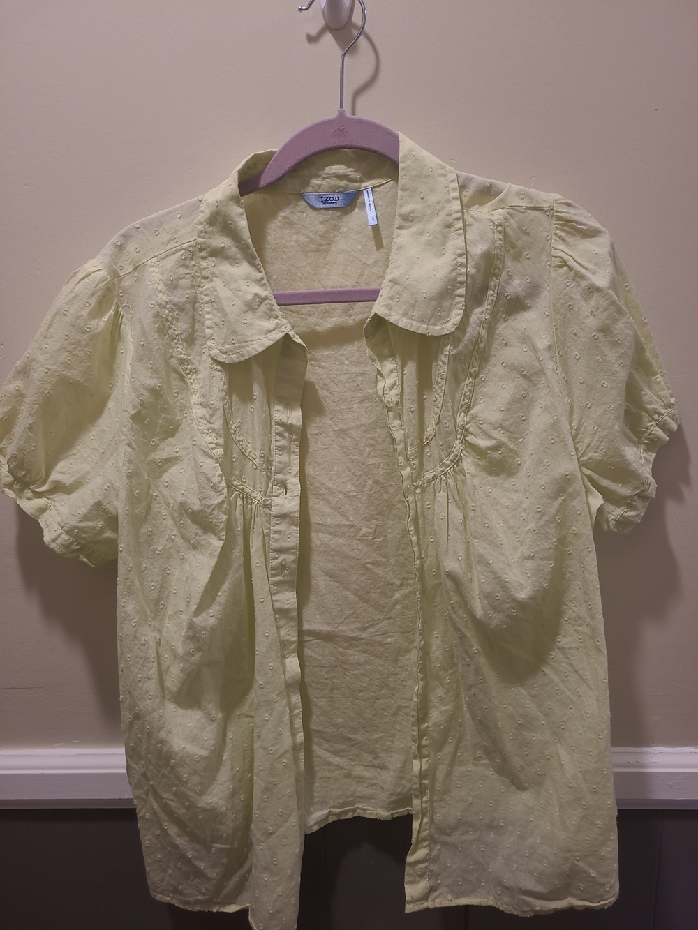 Izod Women Size 1x Button Up Blouse Eyelet Pattern Pointed Collar Lime Green Puf